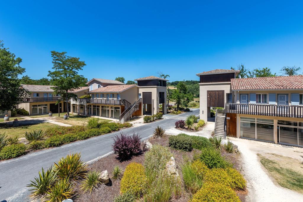 Vacanceole - Le Domaine Du Golf D'Albret 바르바스테 외부 사진