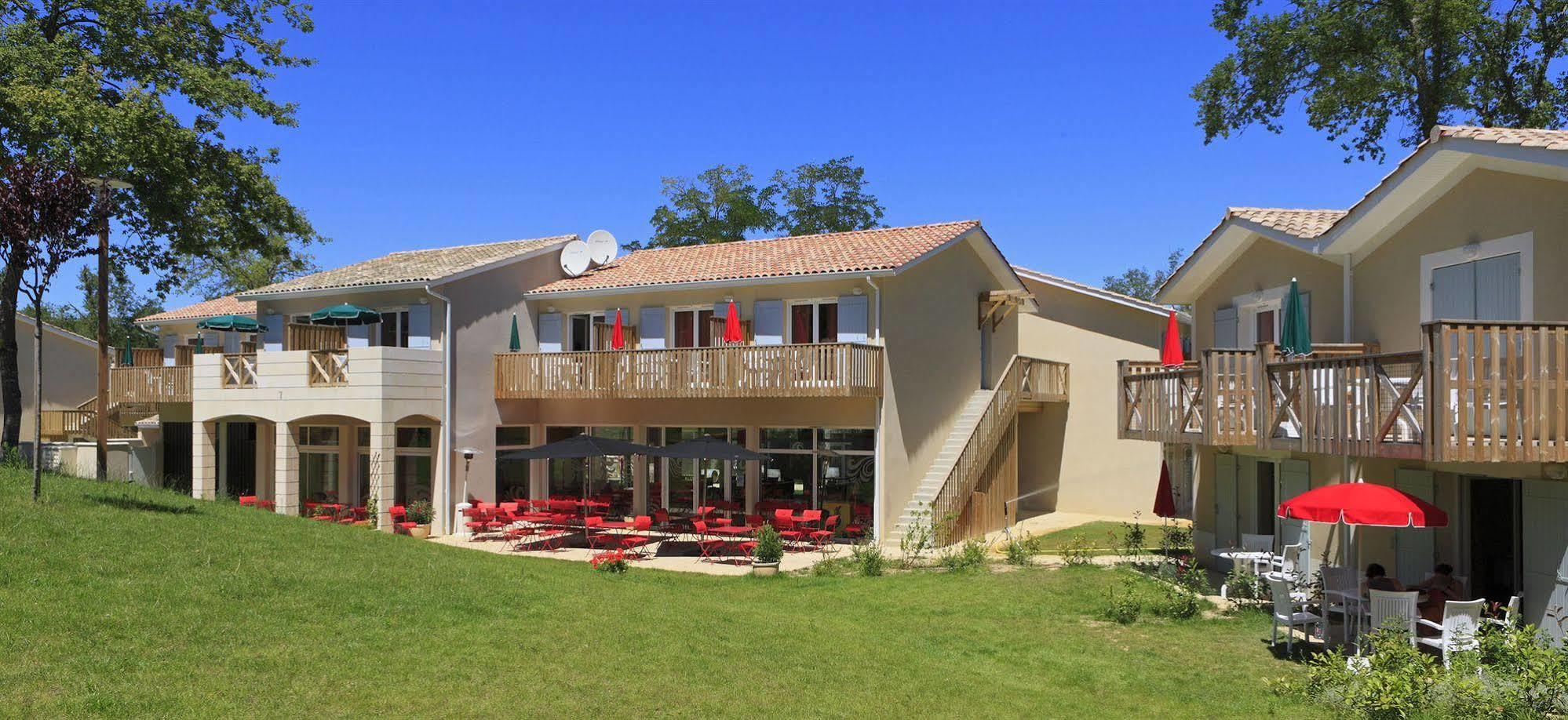 Vacanceole - Le Domaine Du Golf D'Albret 바르바스테 외부 사진