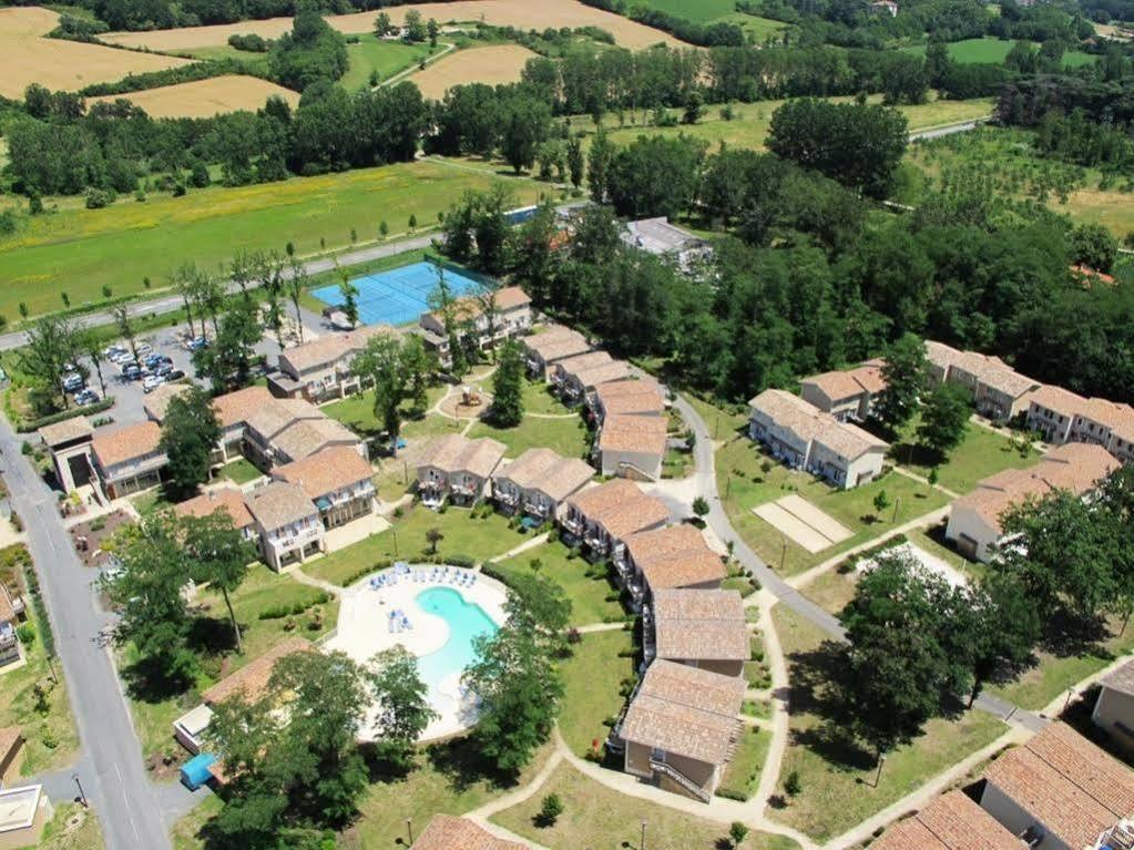 Vacanceole - Le Domaine Du Golf D'Albret 바르바스테 외부 사진